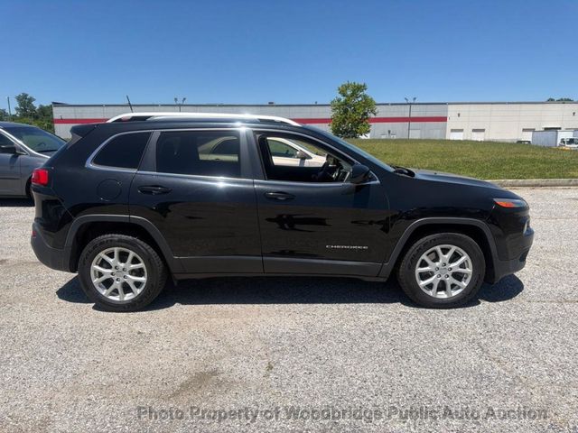 2017 Jeep Cherokee Latitude FWD - 23048266 - 1