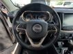 2017 Jeep Cherokee Latitude FWD - 23004315 - 14