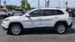 2017 Jeep Cherokee Latitude FWD - 23004315 - 4