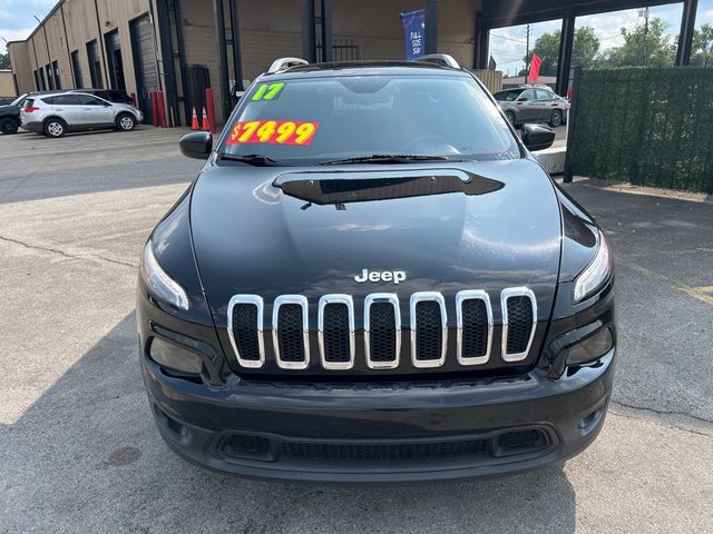 2017 Jeep Cherokee Latitude FWD - 23045862 - 1