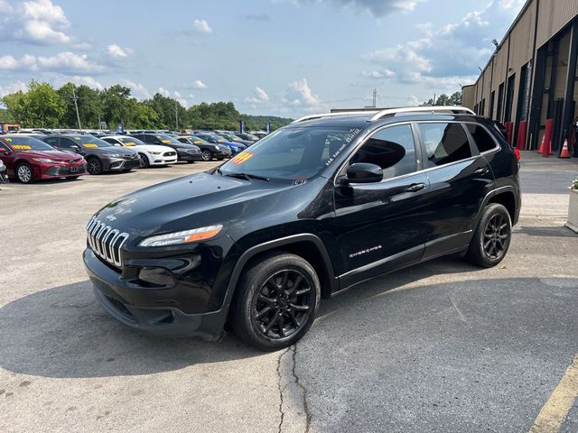2017 Jeep Cherokee Latitude FWD - 23045862 - 2