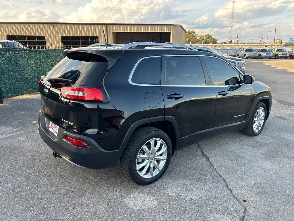 2017 Jeep Cherokee Limited photo 2