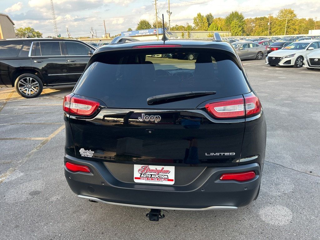 2017 Jeep Cherokee Limited photo 3