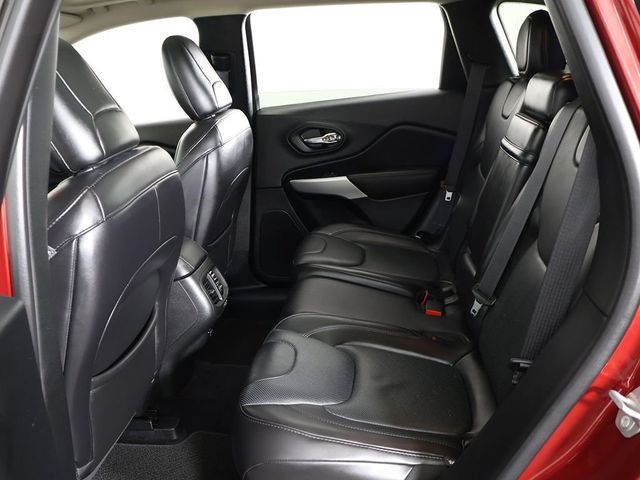 2017 Jeep Cherokee Overland 4x4 - 23047050 - 35