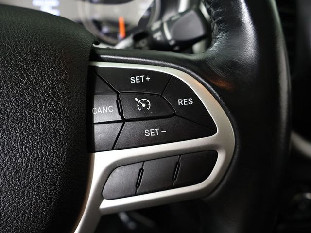 2017 Jeep Cherokee Overland 4x4 - 23047050 - 44