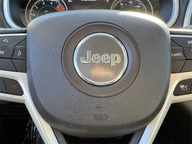 2017 Jeep Cherokee Overland 4x4 - 22656877 - 35