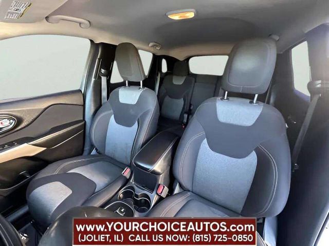 2017 Jeep Cherokee Sport 4x4 - 23005602 - 11