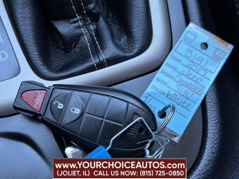 2017 Jeep Cherokee Sport 4x4 - 23005602 - 49