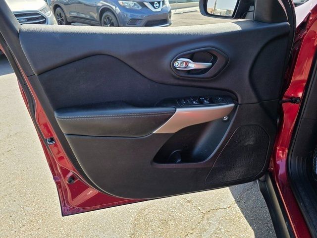 2017 Jeep Cherokee Sport FWD - 22839394 - 20