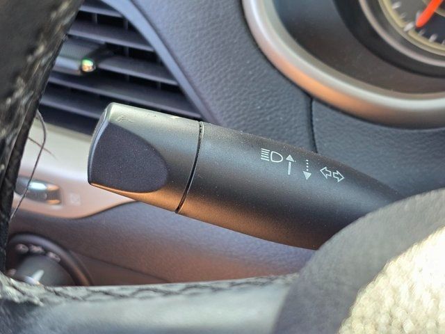 2017 Jeep Cherokee Sport FWD - 22839394 - 31