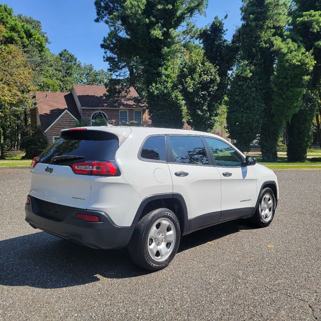 2017 Jeep Cherokee Sport FWD - 22567265 - 4