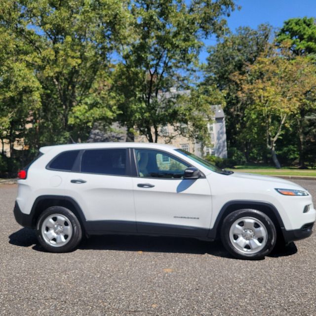 2017 Jeep Cherokee Sport FWD - 22567265 - 5