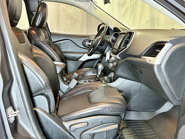 2017 Jeep Cherokee Trailhawk 4x4 - 23034213 - 17