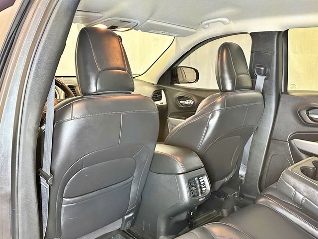 2017 Jeep Cherokee Trailhawk 4x4 - 23034213 - 32