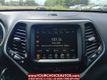 2017 Jeep Cherokee Trailhawk 4x4 4dr SUV - 22486970 - 19