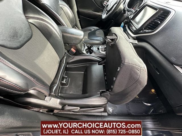 2017 Jeep Cherokee Trailhawk 4x4 4dr SUV - 22842502 - 25