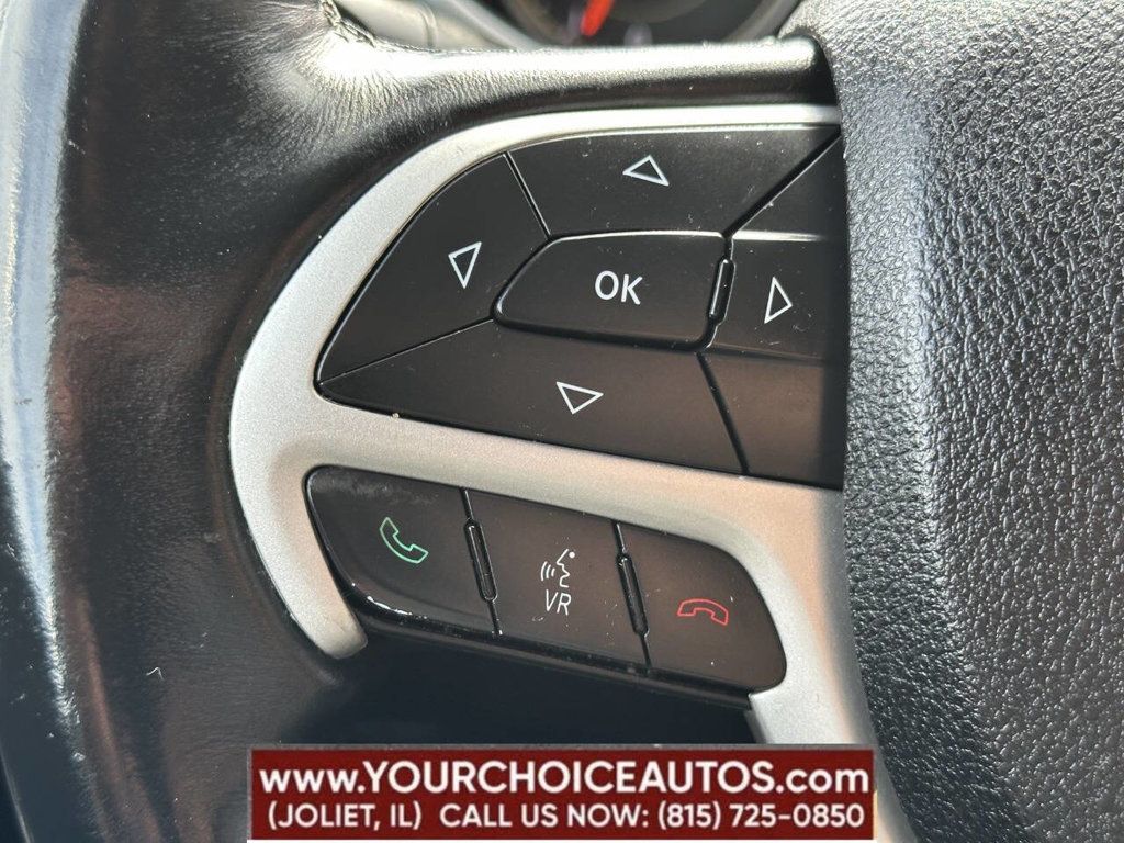 2017 Jeep Cherokee Trailhawk 4x4 4dr SUV - 22842502 - 32