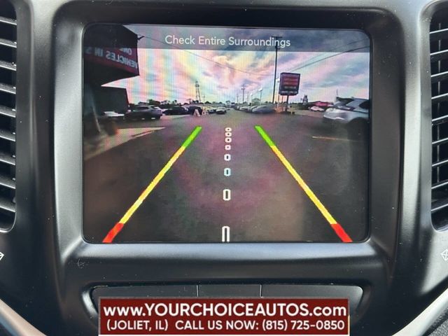 2017 Jeep Cherokee Trailhawk 4x4 4dr SUV - 22842502 - 40