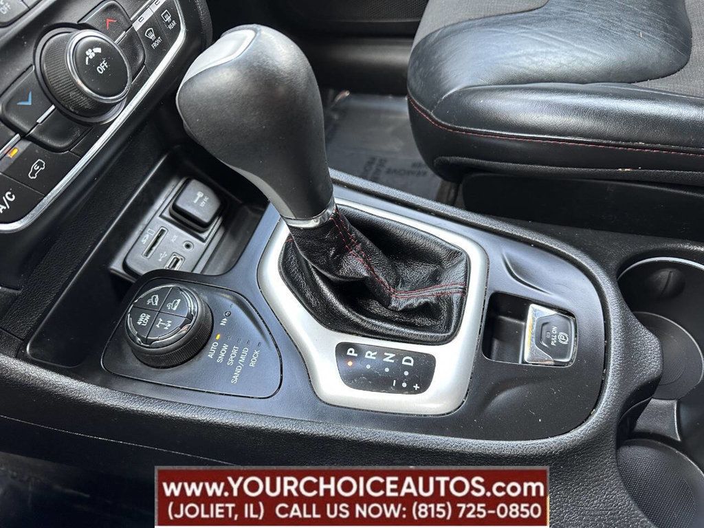 2017 Jeep Cherokee Trailhawk 4x4 4dr SUV - 22842502 - 49