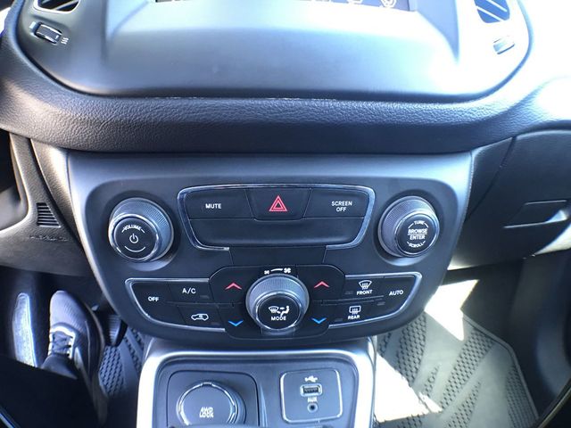 2017 Jeep Compass LATITUDE - 22748257 - 18