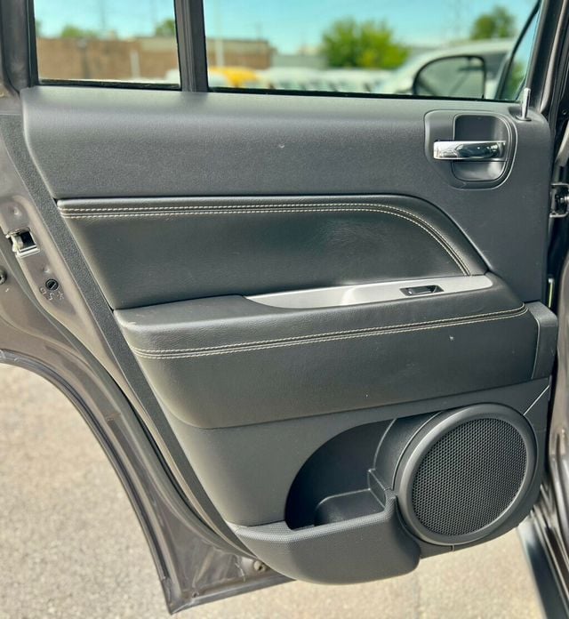 2017 Jeep COMPASS LATITUDE - 22921872 - 13