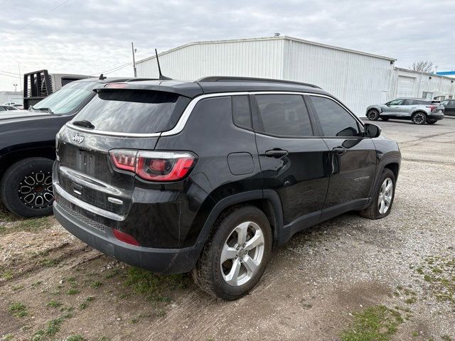 2017 Jeep Compass Latitude FWD - 22986168 - 1