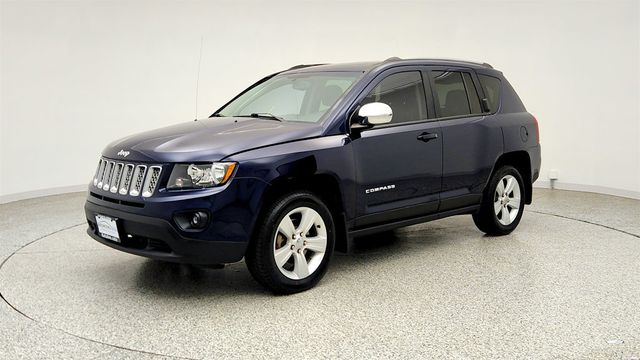 2017 Jeep Compass Latitude FWD *Ltd Avail* w/ ParkView Camera & Radio 430 - 23042557 - 0