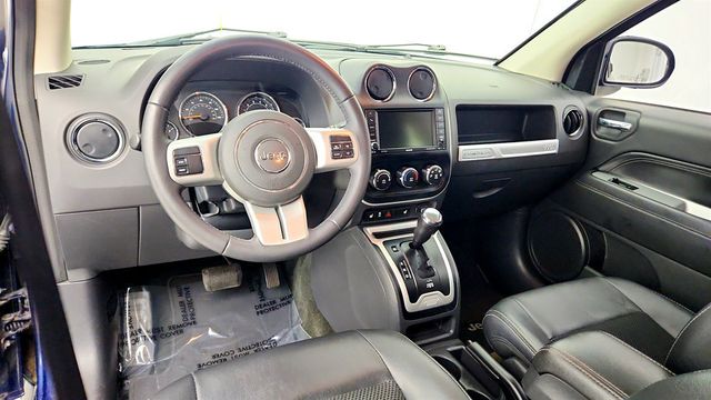 2017 Jeep Compass Latitude FWD *Ltd Avail* w/ ParkView Camera & Radio 430 - 23042557 - 12