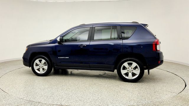 2017 Jeep Compass Latitude FWD *Ltd Avail* w/ ParkView Camera & Radio 430 - 23042557 - 7