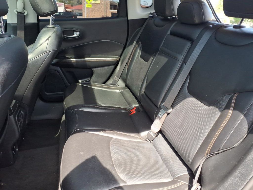 2017 Jeep Compass Limited 4x4 - 23070332 - 13