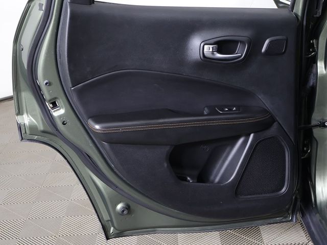 2017 Jeep Compass Limited 4x4 - 22989992 - 22