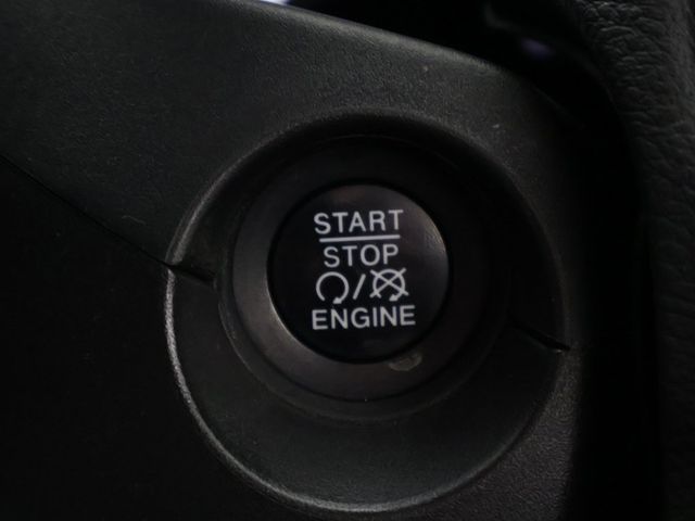 2017 Jeep Compass Limited 4x4 - 22989992 - 35