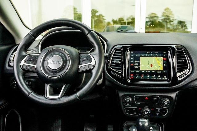 2017 Jeep Compass Limited 4x4 - 22990166 - 16