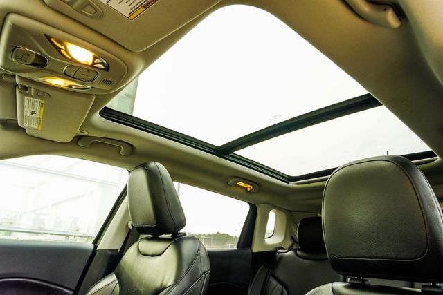 2017 Jeep Compass Limited 4x4 - 22990166 - 39