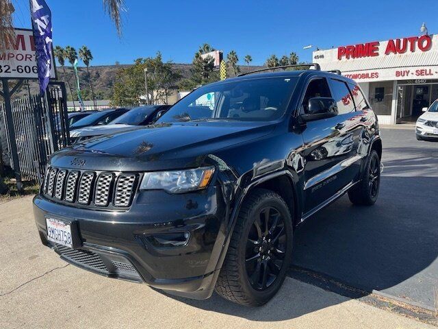 2017 Jeep Grand Cherokee  - 22941932 - 1