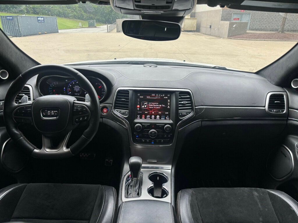 2017 Jeep Grand Cherokee SRT8 photo 11