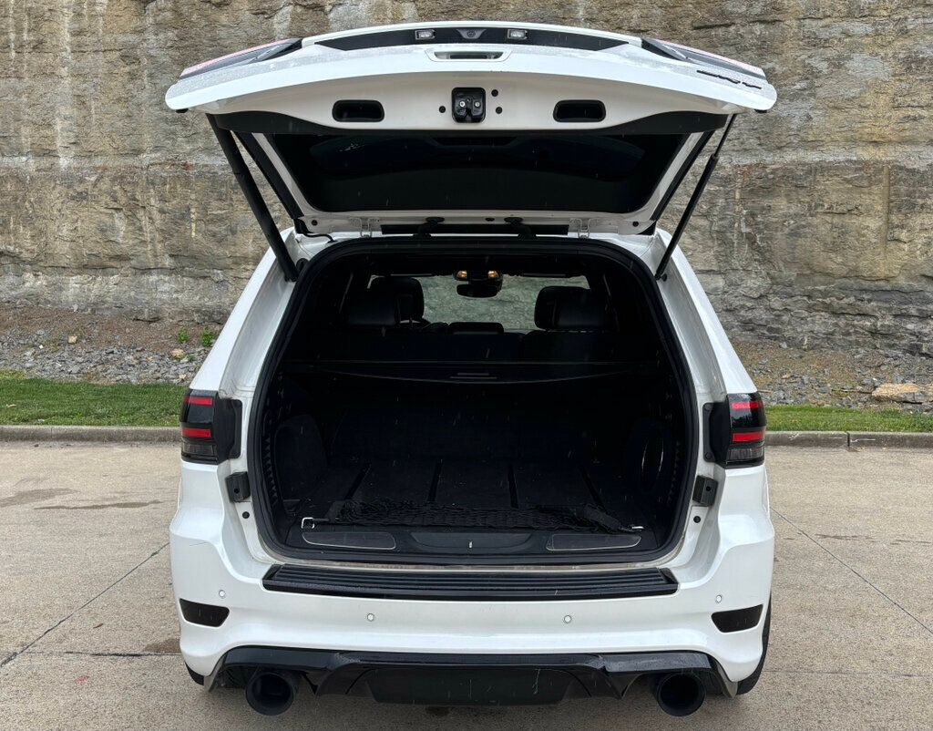 2017 Jeep Grand Cherokee SRT8 photo 22