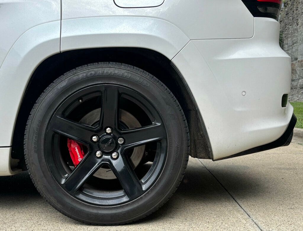 2017 Jeep Grand Cherokee SRT8 photo 25