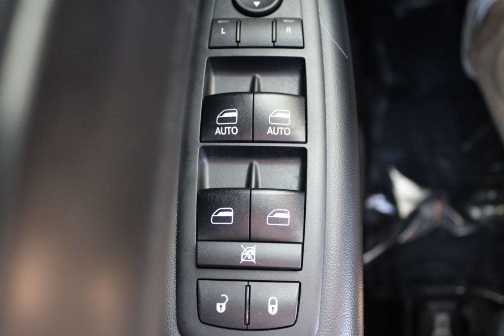 2017 Jeep Grand Cherokee Altitude photo 15