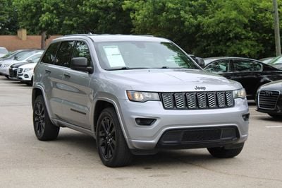 2017 Jeep Grand Cherokee - 1C4RJEAG4HC953298