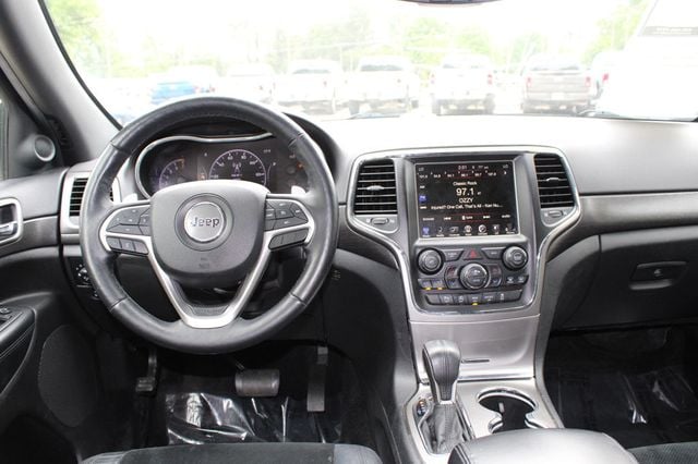 2017 Jeep Grand Cherokee Altitude 4x2 - 23023568 - 14