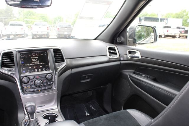 2017 Jeep Grand Cherokee Altitude 4x2 - 23023568 - 15