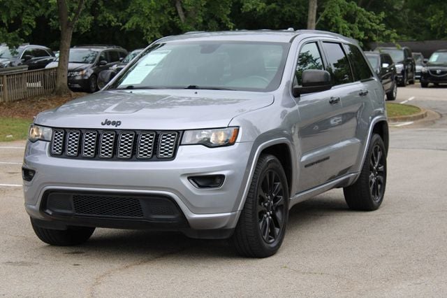 2017 Jeep Grand Cherokee Altitude 4x2 - 23023568 - 2