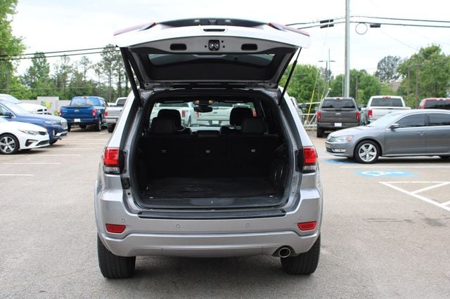 2017 Jeep Grand Cherokee Altitude 4x2 - 23023568 - 8