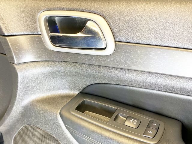 2017 Jeep Grand Cherokee Altitude 4x4 - 22821907 - 38