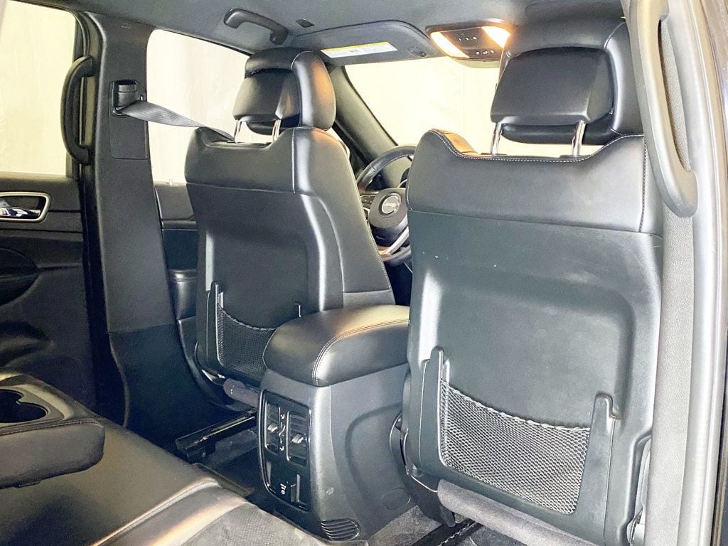 2017 Jeep Grand Cherokee Altitude photo 41