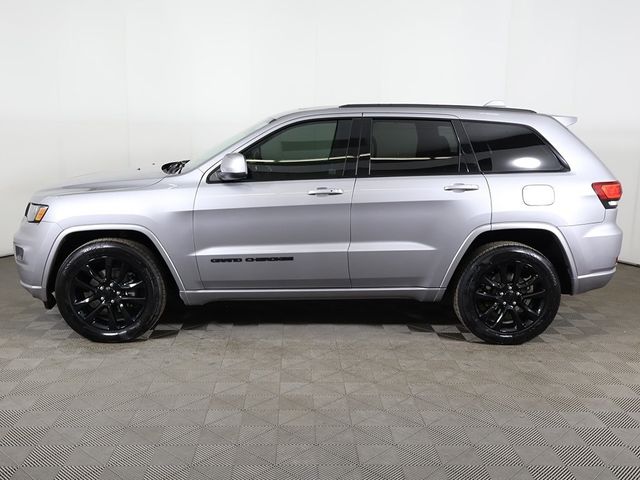 2017 Jeep Grand Cherokee Altitude 4x4 - 22956652 - 15