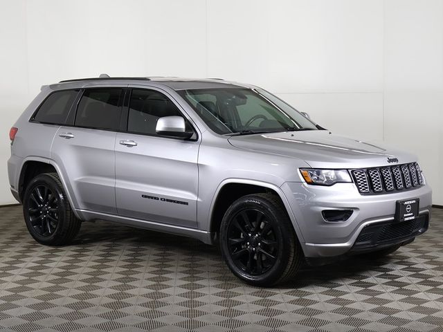 2017 Jeep Grand Cherokee Altitude 4x4 - 22956652 - 51