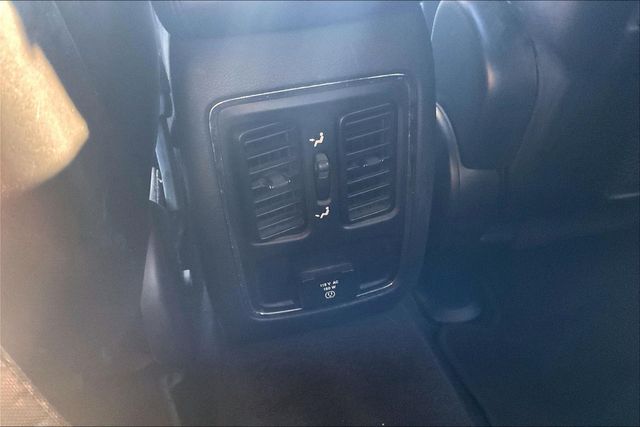 2017 Jeep Grand Cherokee Altitude 4x4 - 23018763 - 37