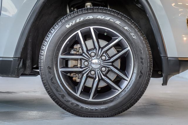 2017 Jeep Grand Cherokee GRAND CHEROKEE LIMITED 4X4 - LEATHER - NAV - BLUETOOTH - 22954760 - 15